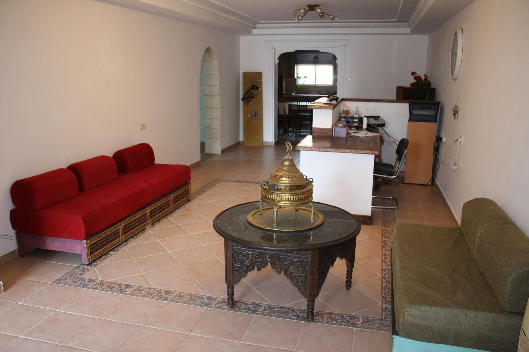 Al Yakhour Hostel Haifa Eksteriør billede